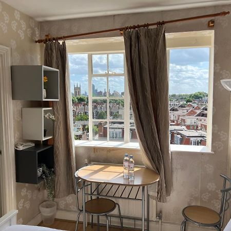 Super Located Studio In South Ken At Chelsea Cloister London Exteriör bild