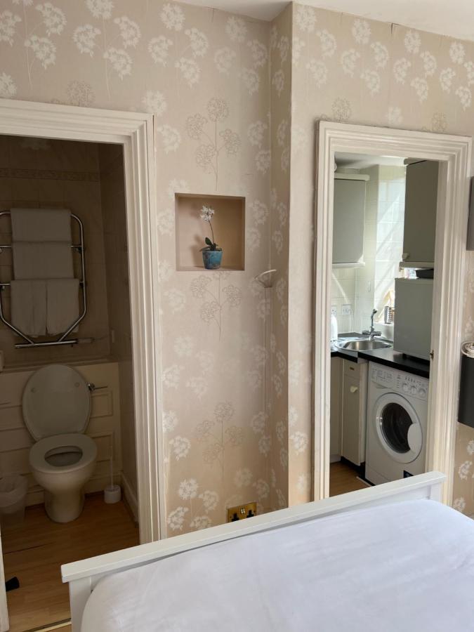 Super Located Studio In South Ken At Chelsea Cloister London Exteriör bild
